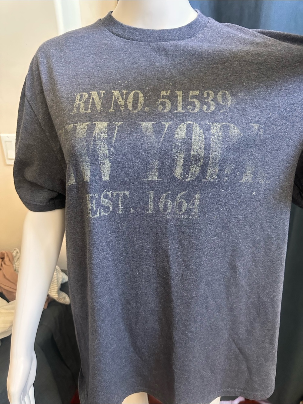 Vintage Y2K New York Distressed Tee Delta Pro Weight Large EUC Original Owner